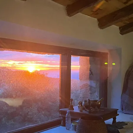 Maison Typique Corse Ecologique *