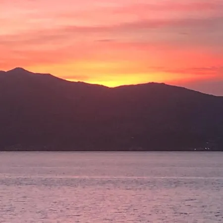 Maison Typique Corse Ecologique