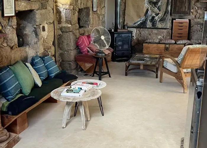 Maison Typique Corse Ecologique 코티치아바리